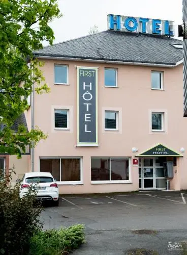 First Hôtel